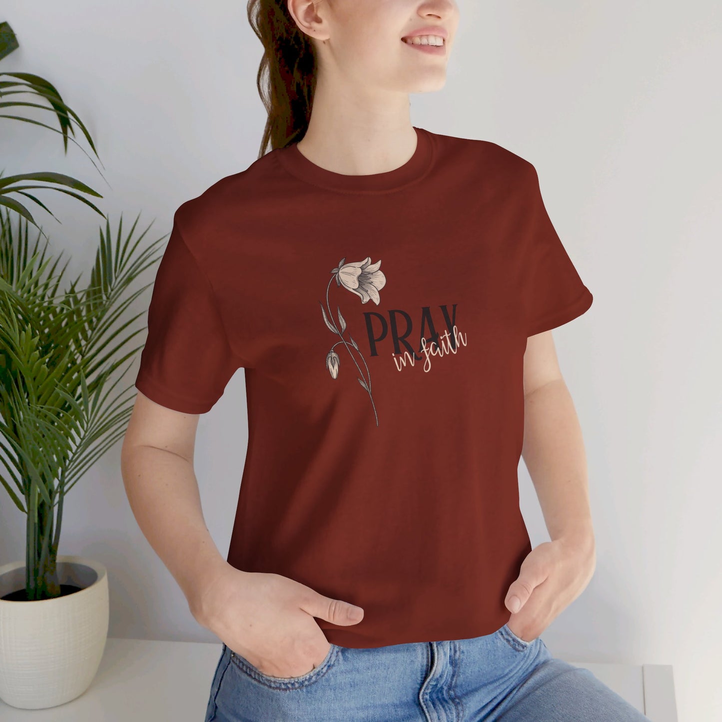 Women's Pray in Faith T-Shirt